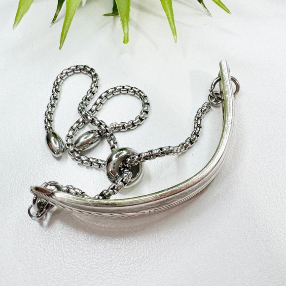 Reclaimed Vintage Original Rogers Silver Plated Ornate Flatware Bracelet - Picture 10 of 11